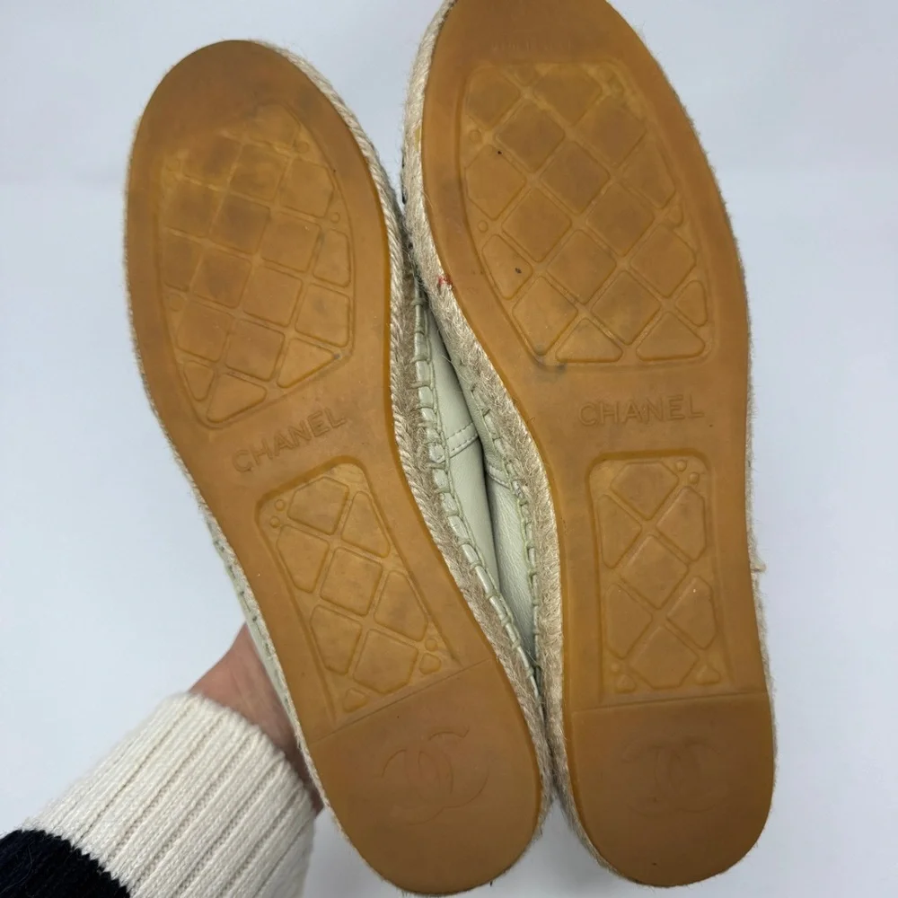 CHANEL Women's Black and Cream CC Logo Espadrilles Lambskin Leather